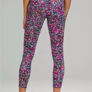💥WEEKEND SPECIAL💥 Lululemon Floral Patterned Leggings